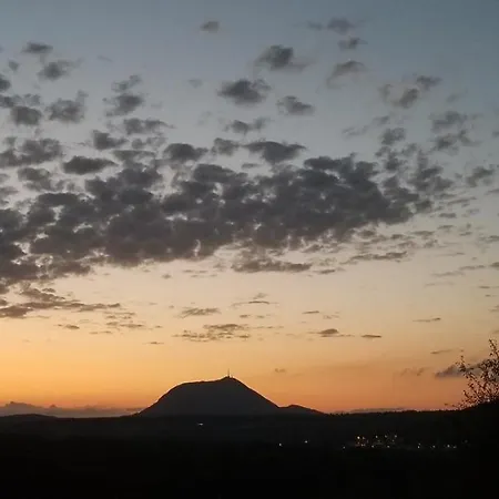 La Terrasse Des Volcans Apartment Saint-Genes-Champanelle